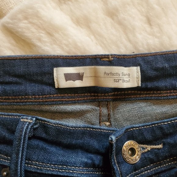 LEVIS PERFECTLY SHAPED STRETCH BOOT CUT JEANS - Picture 5 of 6